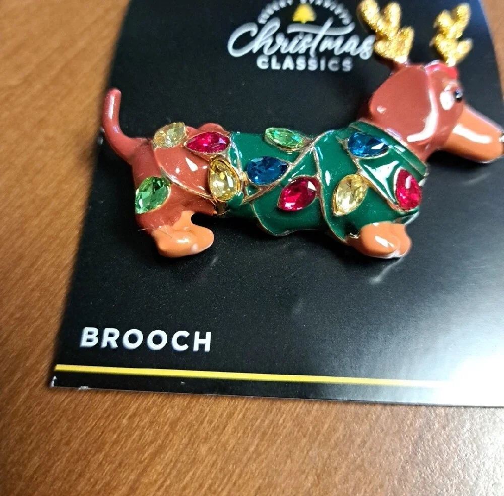 Christmas Reindeer Dachshund Brooch - Green & Brown